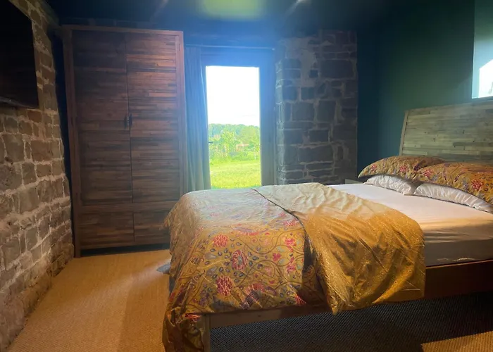 Orchard Barn